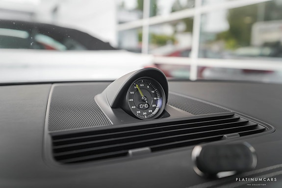 Porsche Panamera 4 15 of 21