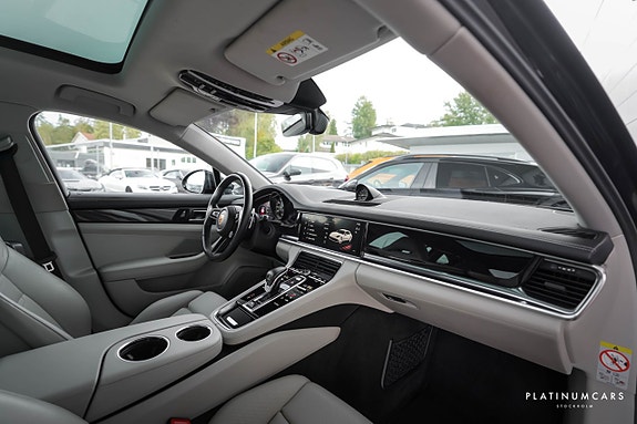 Porsche Panamera 4 6 of 25