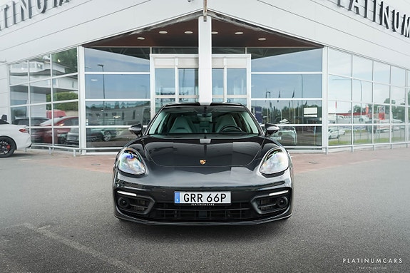 Porsche Panamera 4 3 of 21