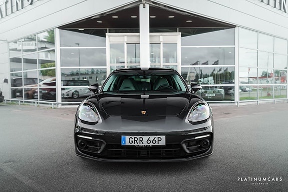 Porsche Panamera 4 3 of 25
