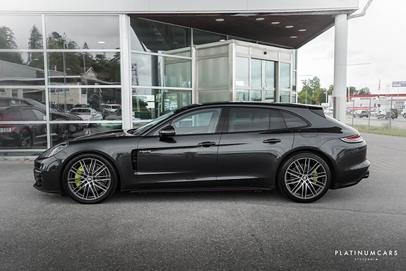 Porsche Panamera 4 21 of 25
