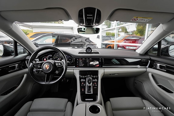 Porsche Panamera 4 19 of 25