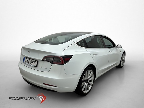 Tesla Model 3 9 of 30