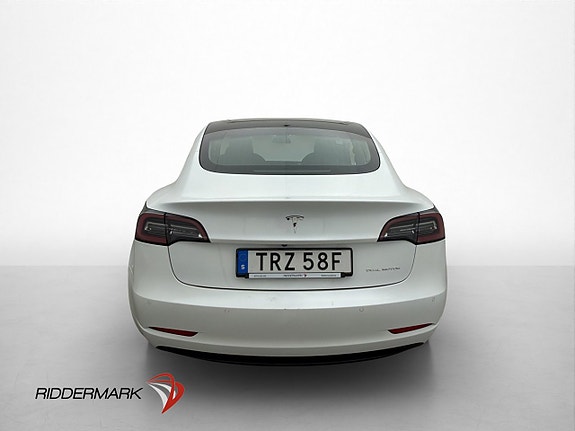 Tesla Model 3 8 of 30