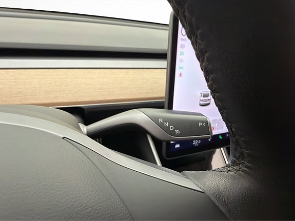Tesla Model 3 17 of 30