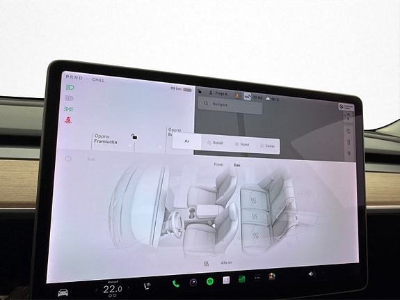 Tesla Model 3 27 of 30