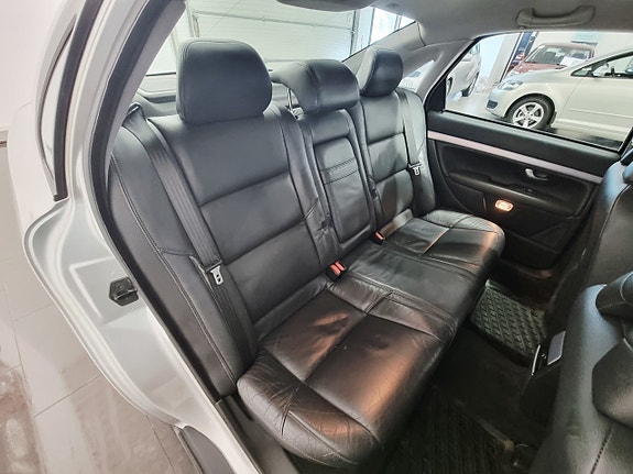 Volvo S80 18 of 24