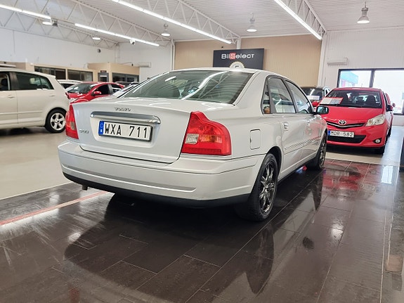 Volvo S80 13 of 24