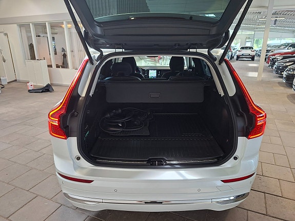 Volvo XC60 15 of 23