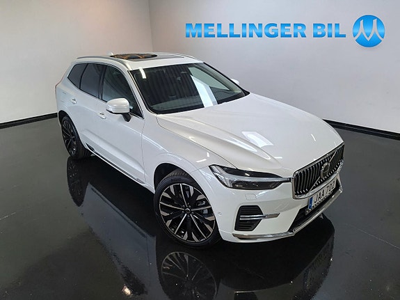 Volvo XC60 2 of 23