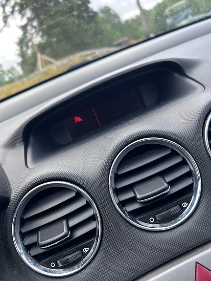 Peugeot 308 3 of 15