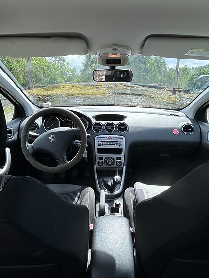 Peugeot 308 5 of 15