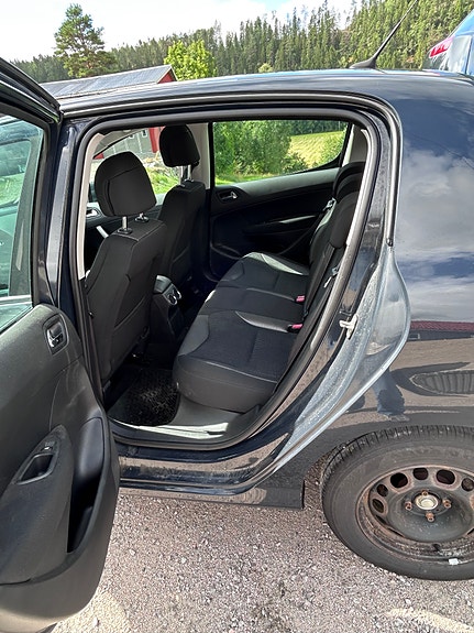 Peugeot 308 6 of 15