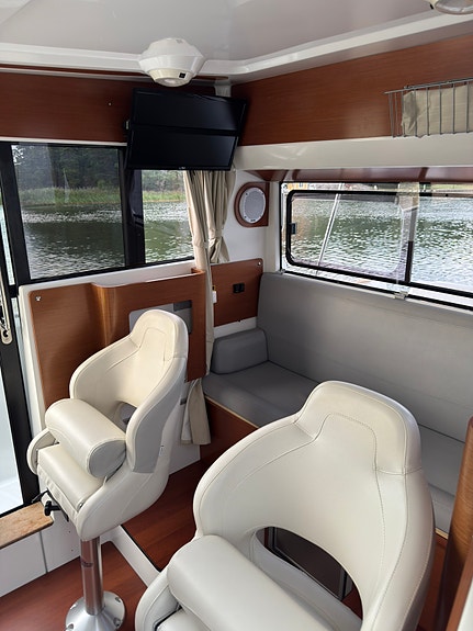 FLYBRIDGE - 450HK- 340H - UTTAGEN 2017 10 of 16