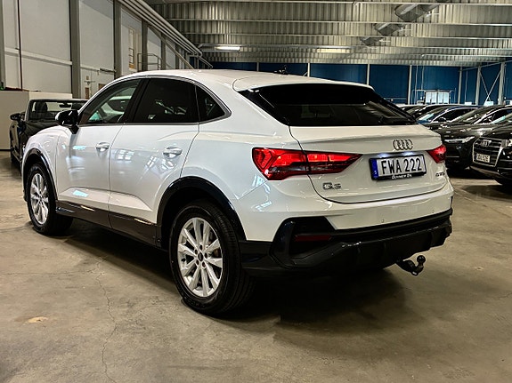 Audi Q3 6 of 29