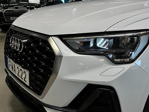 Audi Q3 10 of 29