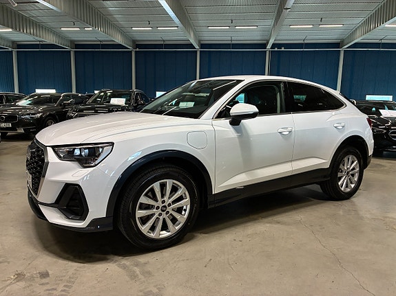 Audi Q3 8 of 29