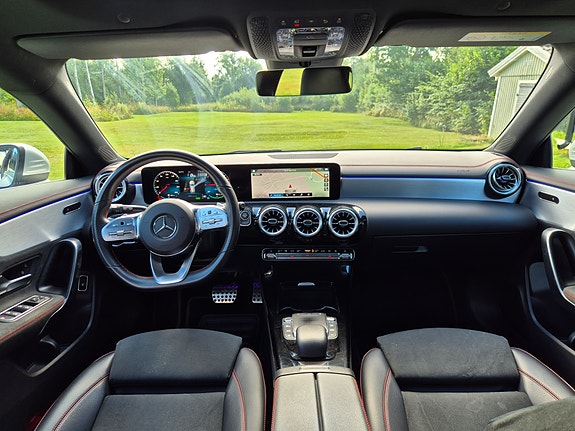 Mercedes-Benz CLA250 e 6 of 8