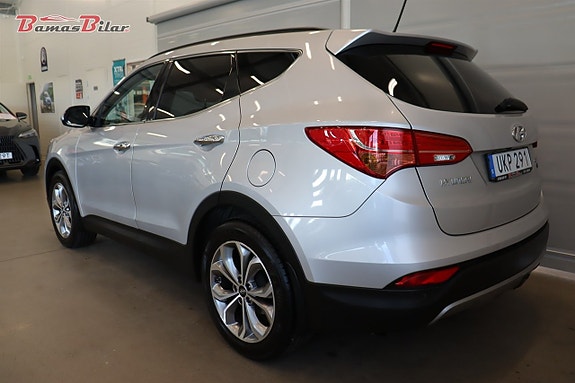 Hyundai Santa Fe 3 of 22