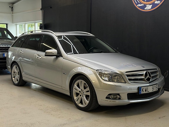 Mercedes-Benz C220 3 of 24