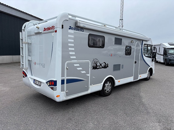 Dethleffs Advantage I 6951 Queenbed - Taksäng - Takfläkt - Rymlig - Ny Kamrem 3 of 17