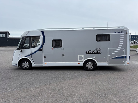 Dethleffs Advantage I 6951 Queenbed - Taksäng - Takfläkt - Rymlig - Ny Kamrem 5 of 17