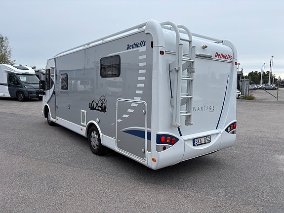 Dethleffs Advantage I 6951 Queenbed - Taksäng - Takfläkt - Rymlig - Ny Kamrem 4 of 17