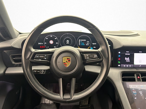 Porsche Taycan 15 of 30