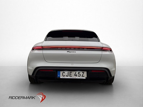 Porsche Taycan 7 of 30