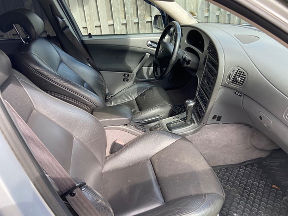 Saab 9-5 5 of 6