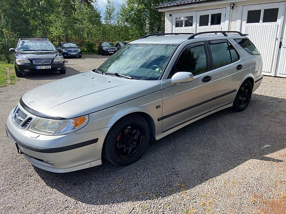 Saab 9-5 4 of 6