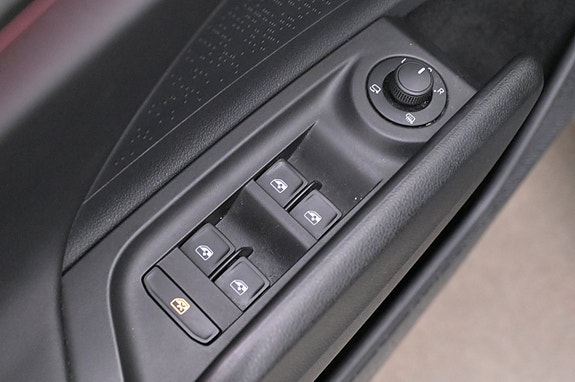 Skoda Enyaq 10 of 27