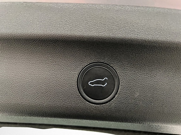 Tesla Model Y 30 of 30