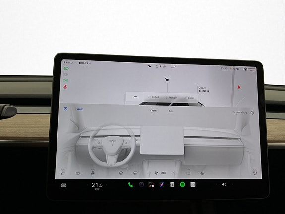Tesla Model Y 22 of 30