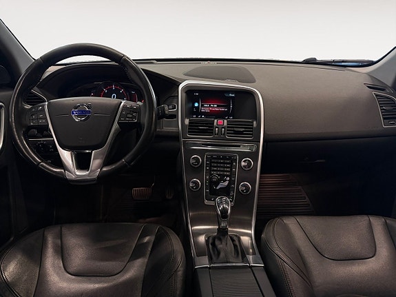 Volvo XC60 10 of 26