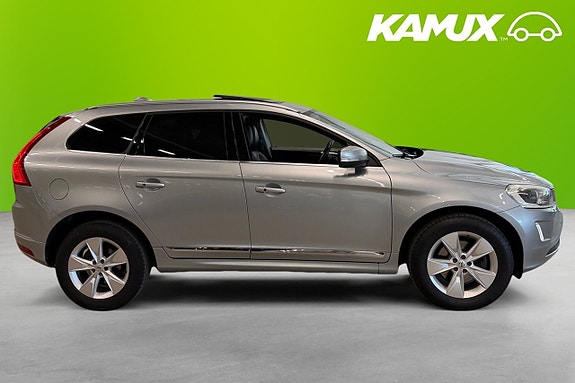Volvo XC60 2 of 26