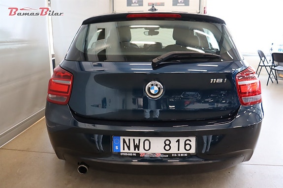 BMW 116i 4 of 19