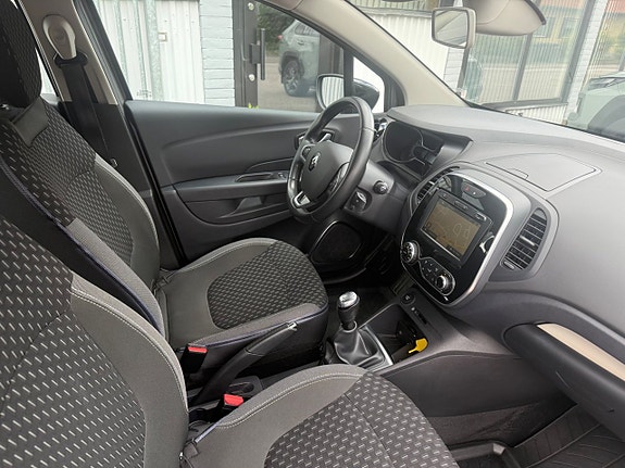 Renault Captur 6 of 25