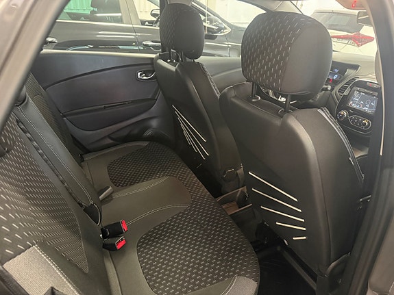 Renault Captur 18 of 25