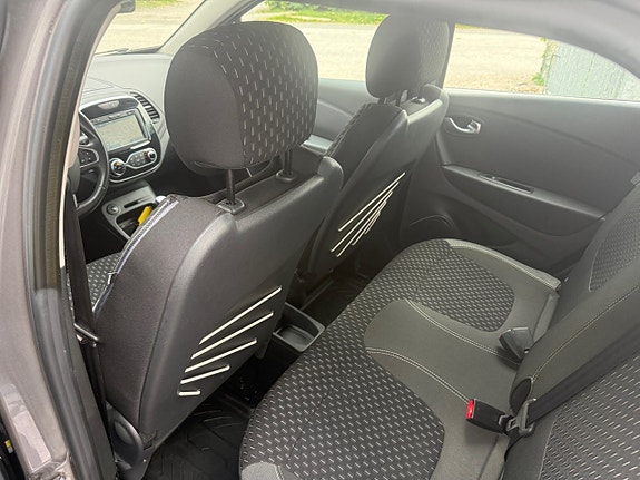 Renault Captur 8 of 25