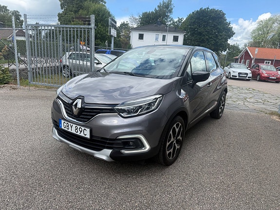 Renault Captur 2 of 25