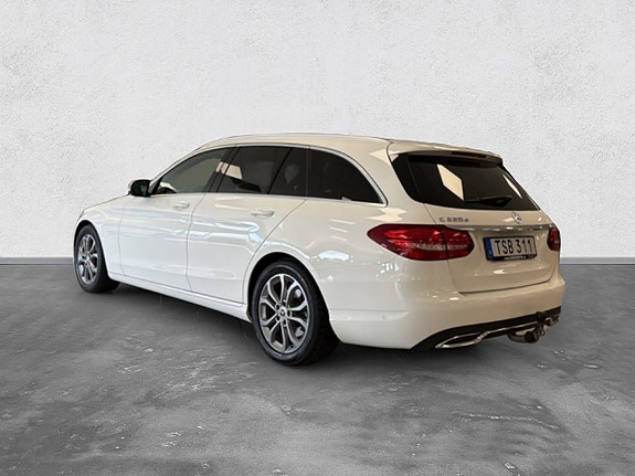 Mercedes-Benz C220 d 3 of 26