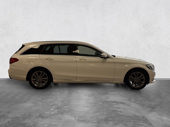 Mercedes-Benz C220 d 6 of 26