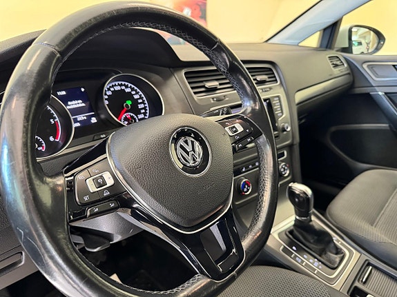 Volkswagen Golf VII 9 of 10