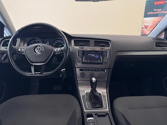 Volkswagen Golf VII 7 of 10