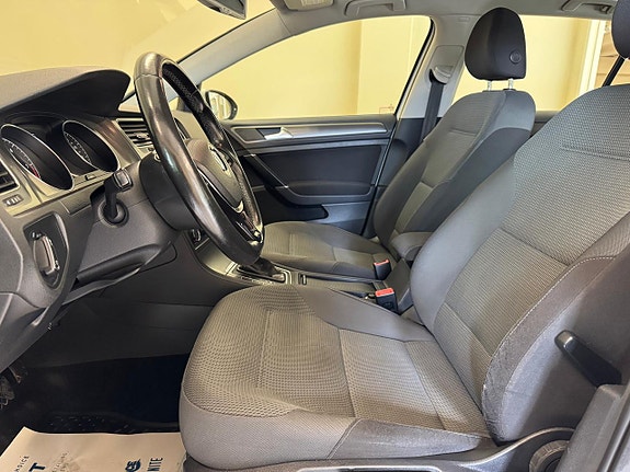 Volkswagen Golf VII 6 of 10
