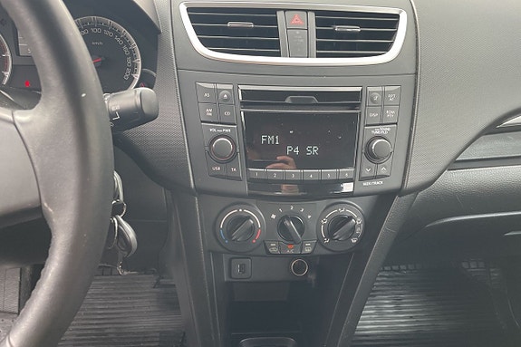 Suzuki Swift 10 of 12
