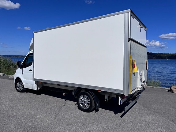 Mercedes-Benz Sprinter 317 11 of 16