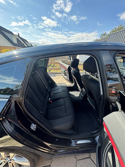 BMW 318d 11 of 12
