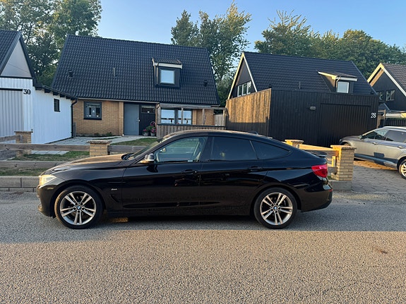 BMW 318d 3 of 12